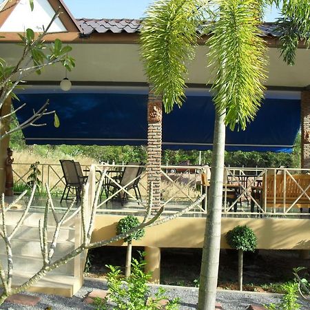 Jutamard Khaoyai Resort Пакчонг Экстерьер фото